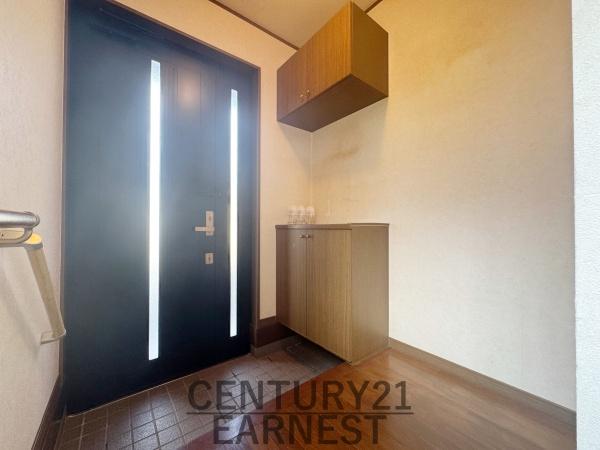 山武市井之内の中古一戸建て(玄関)