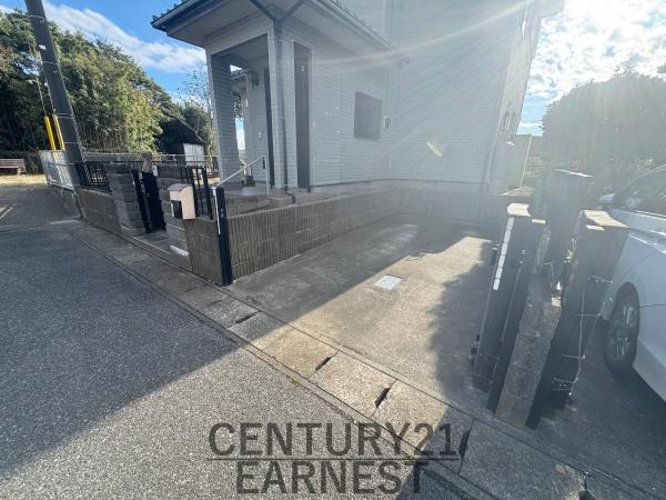 山武市井之内の中古一戸建て(駐車場)