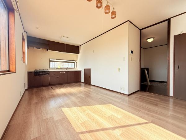 山武市松尾町借毛本郷の中古一戸建