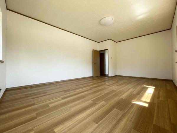 八街市八街ほの中古一戸建て