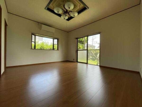 東金市台方の中古一戸建