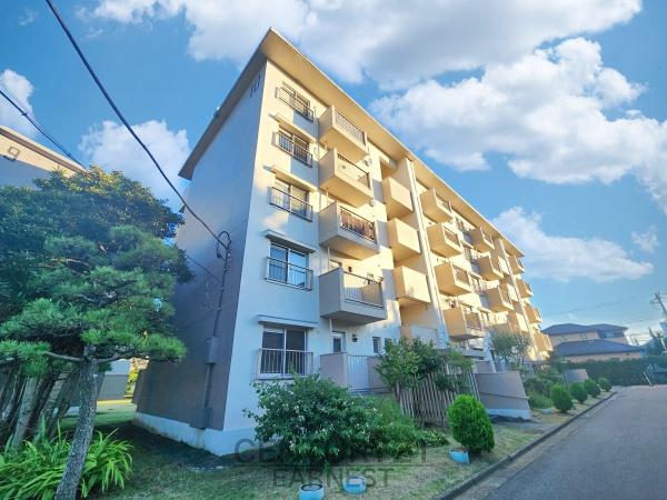 稲毛海岸三丁目団地10号棟