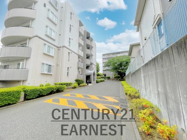 ライブアート春の道８号棟