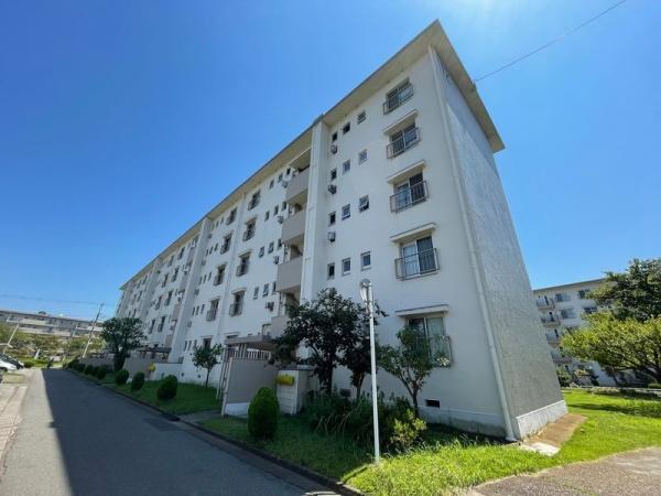 稲毛海岸三丁目団地12号棟