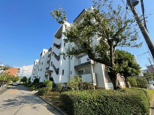 稲毛高浜南団地16号棟