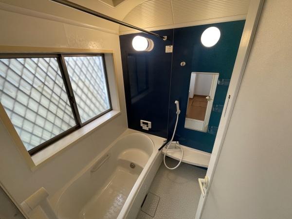 屋敷三丁目戸建