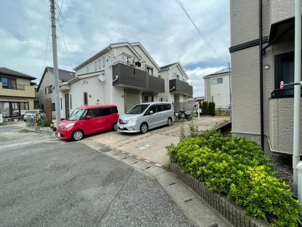 八千代市大和田の中古一戸建て(前面道路含む現地写真)