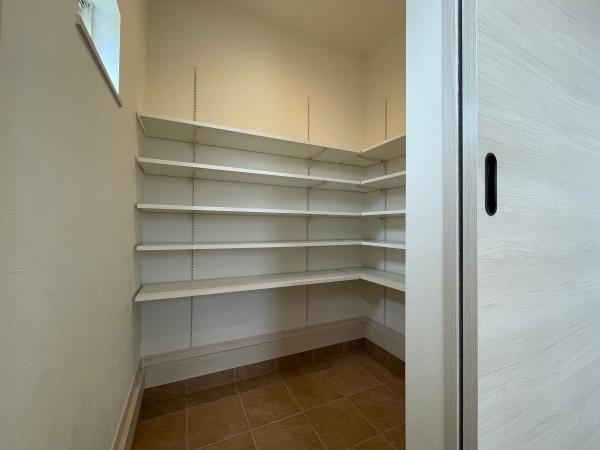 千葉市中央区蘇我3丁目の中古一戸建て(収納)