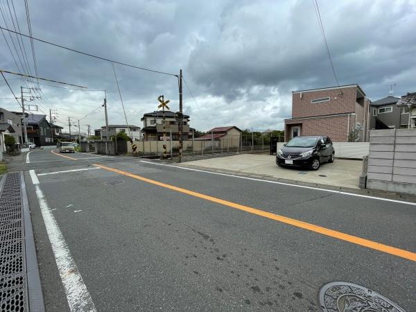 千葉市中央区蘇我3丁目の中古一戸建て(前面道路含む現地写真)