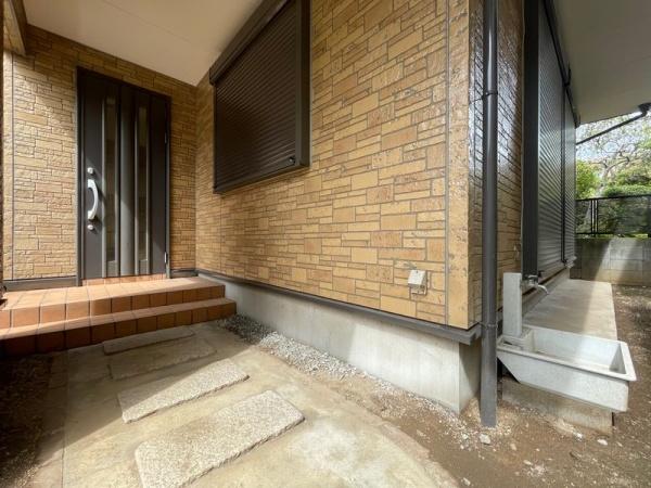 千葉市花見川区畑町の中古一戸建て(玄関)