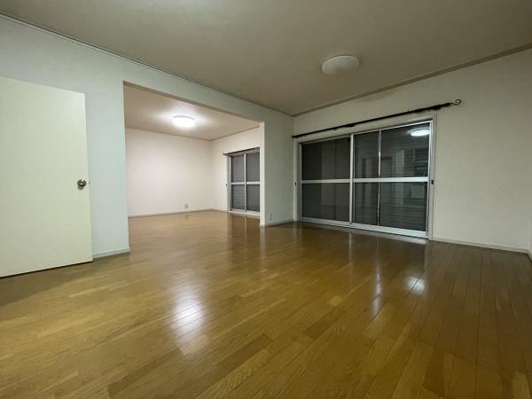 市原市西広4丁目の中古一戸建て(リビング)