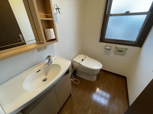 市原市西広4丁目の中古一戸建て(トイレ)