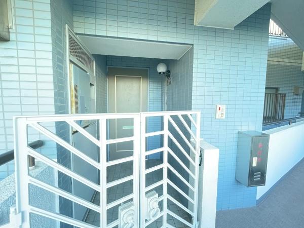 蘇我ロイヤルコンフォート101B棟(玄関)