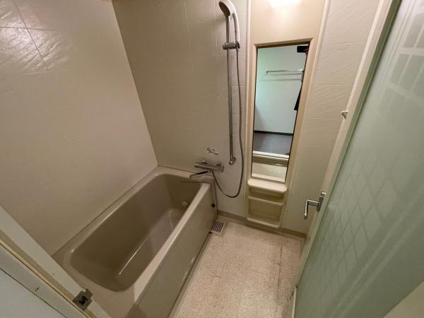 蘇我ロイヤルコンフォート101B棟(バス)