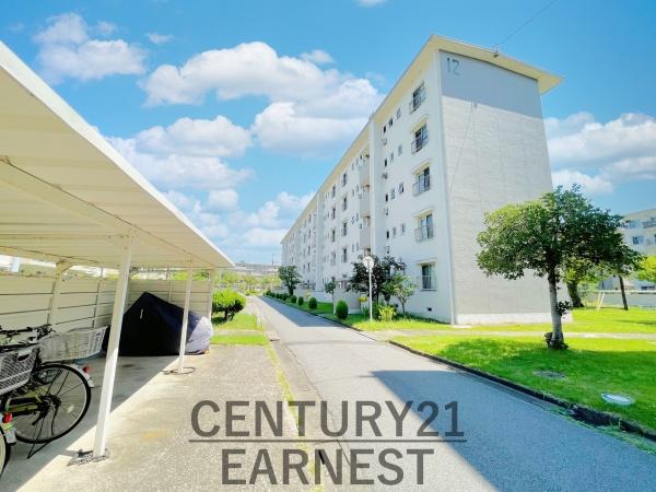 稲毛海岸三丁目団地16号棟