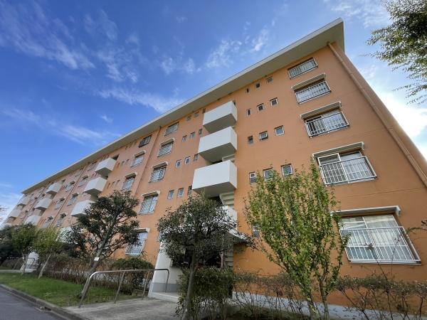 磯辺第一住宅団地15号棟