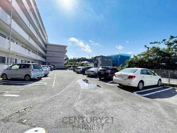 ハイマート稲毛A棟(駐車場)