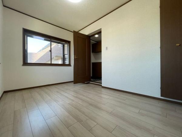 ベルレール小倉台壱番館(洋室)