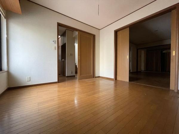 千葉市若葉区みつわ台2丁目の中古一戸建て(リビング)