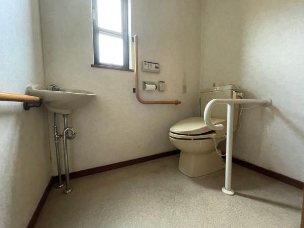 千葉市若葉区みつわ台2丁目の中古一戸建て(トイレ)