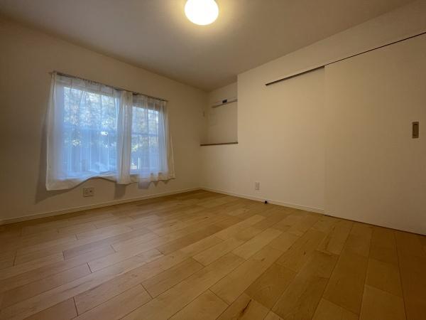 高洲三丁目住宅7号棟(洋室)