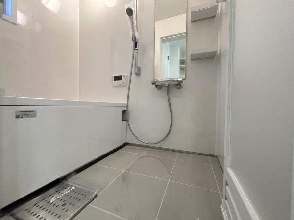 高洲三丁目住宅7号棟(バス)