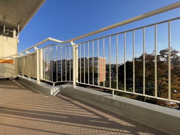 稲毛高浜北住宅27号棟(バルコニー)