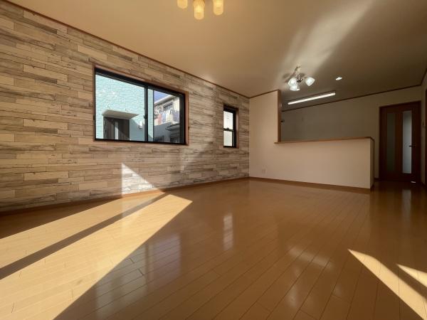 千葉市若葉区貝塚１丁目の中古一戸建て