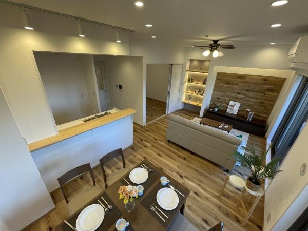 マックスタワー