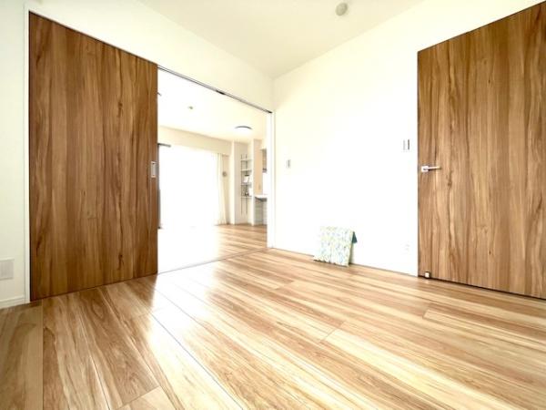 TheNOBUTOHILLSFORESTCOURT