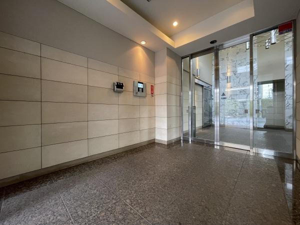 TheNOBUTOHILLSFORESTCOURT