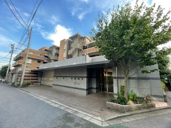 TheNOBUTOHILLSFORESTCOURT