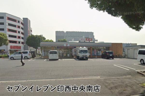 ローレルスクエア千葉ニュータウン中央D棟(セブンイレブン印西中央南店)