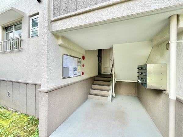 検見川ハイツ２号棟