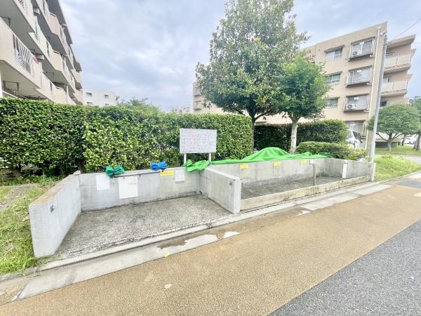 香澄一丁目住宅第1-1-2号棟