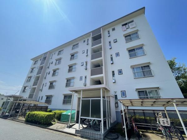 高洲二丁目住宅7-11号棟