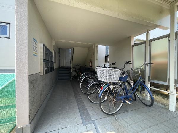 高洲二丁目住宅7-11号棟