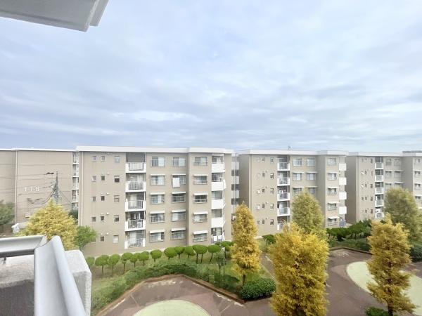 秋津第一団地1-2-4号棟