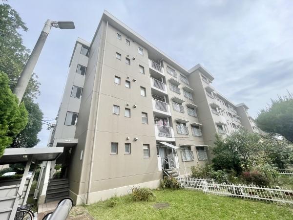 秋津第一団地1-2-4号棟