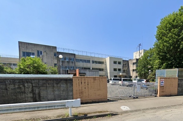 佐野市石塚町 売店舗(旧洋菓子店)(佐野市立石塚小学校)