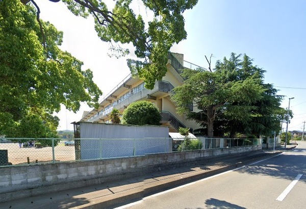 佐野市並木町　中古住宅(佐野市立旗川小学校)