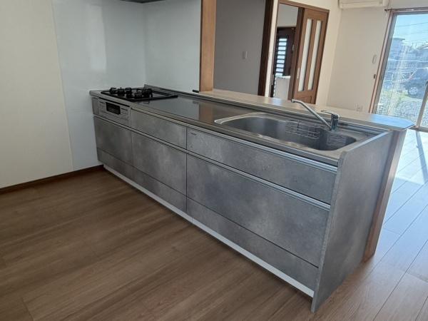 栃木市岩舟町静　中古住宅