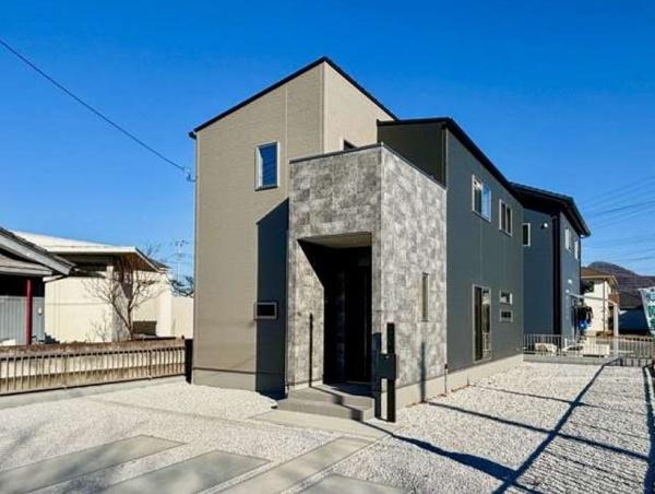 ワイウッドコート佐野市栃本町第1期 1号棟