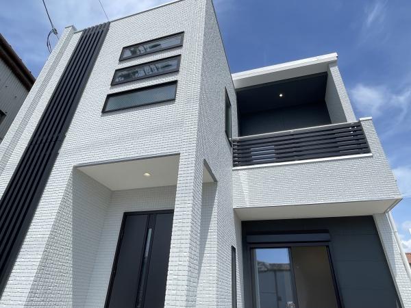 東大阪市中鴻池町３丁目の中古一戸建て