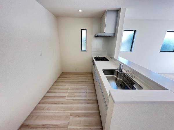 木津川市加茂町兎並船屋　新築戸建2号棟