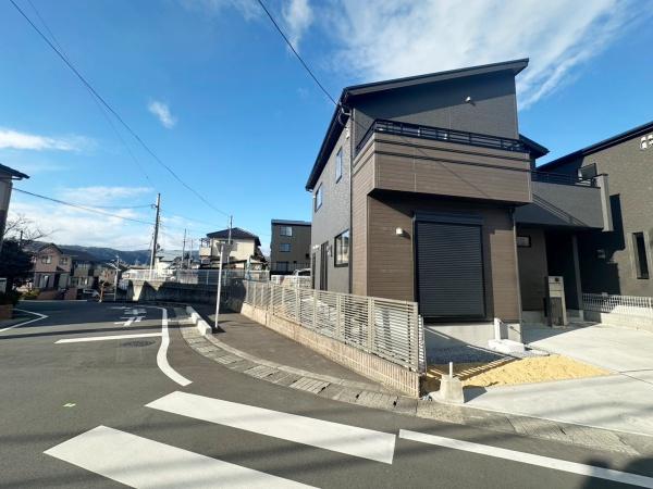 八幡市橋本向山の新築一戸建