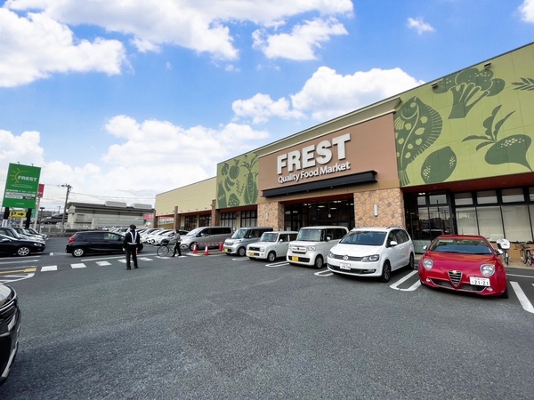 枚方市長尾台３丁目の新築一戸建(フレスト長尾店)