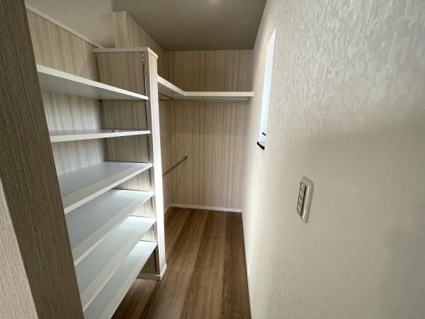 東大阪市中鴻池町３丁目の中古一戸建て