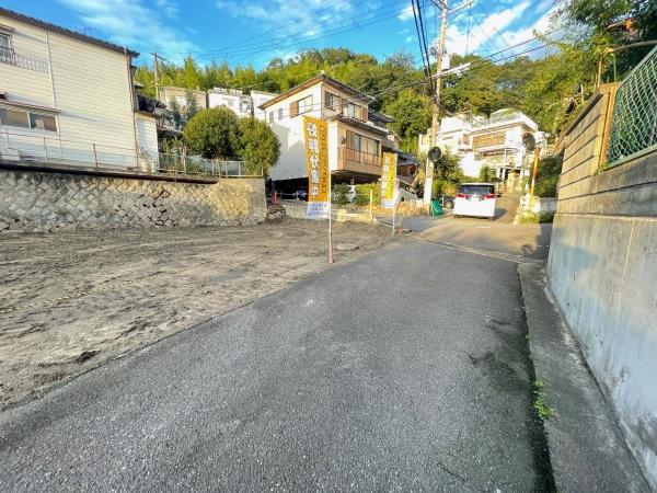 大東市野崎3丁目の土地(前面道路含む現地写真)