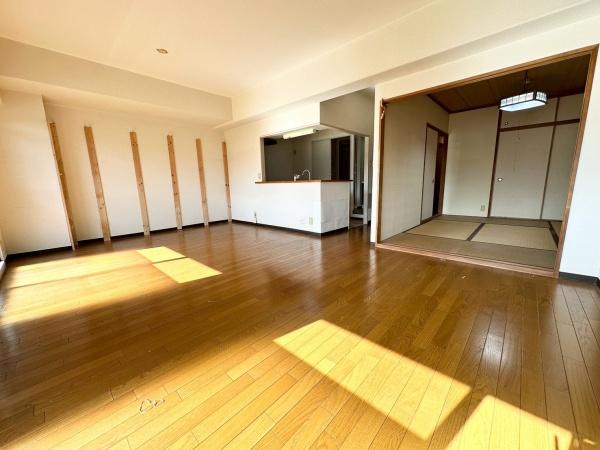 グラン・ドムール交野